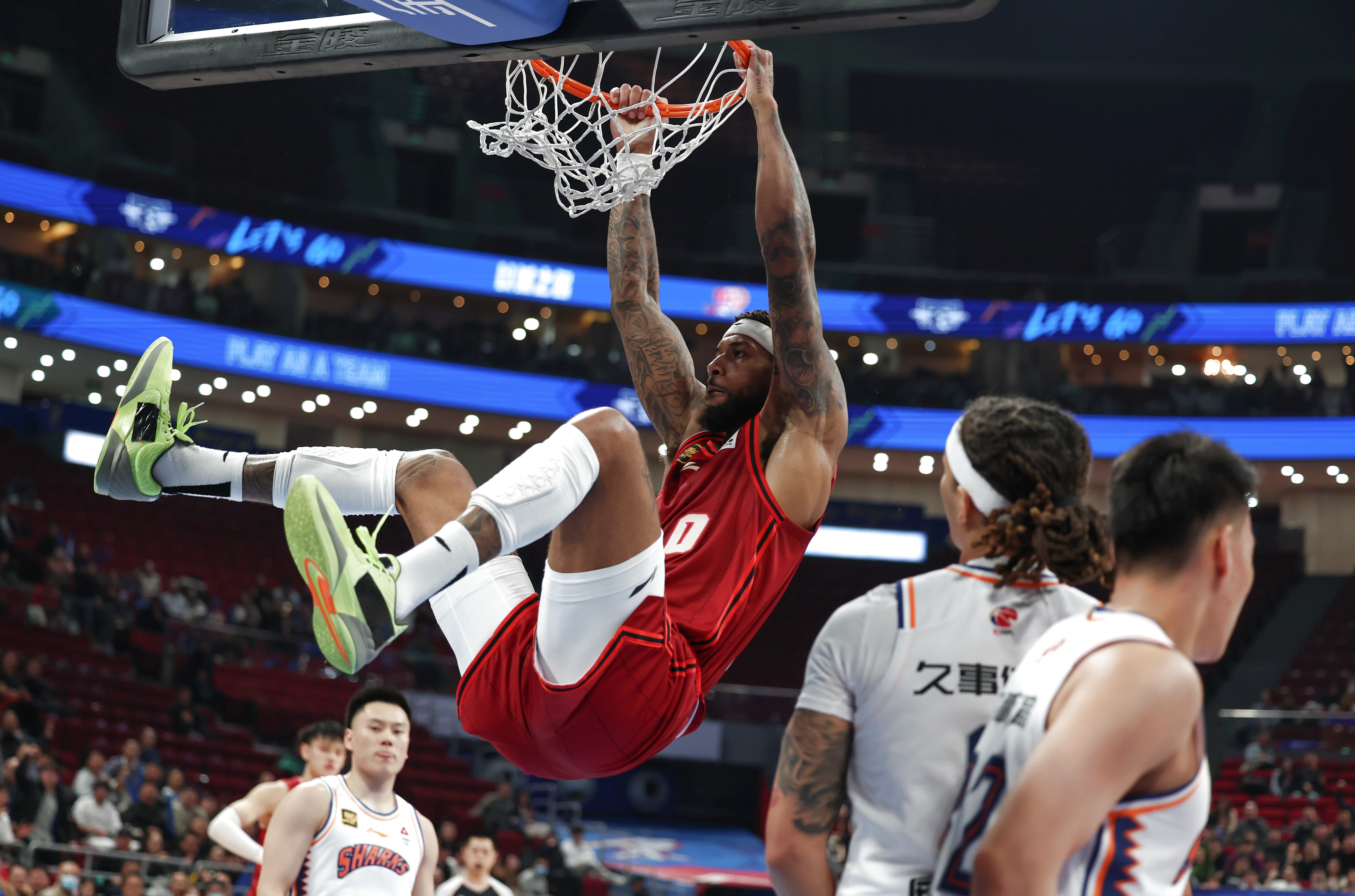 KAIYUN官方入口关于巴黎圣日耳曼发布备战花絮,赛后复出首秀,CBA季后赛任务艰巨,数据趋势出现新变化的信息