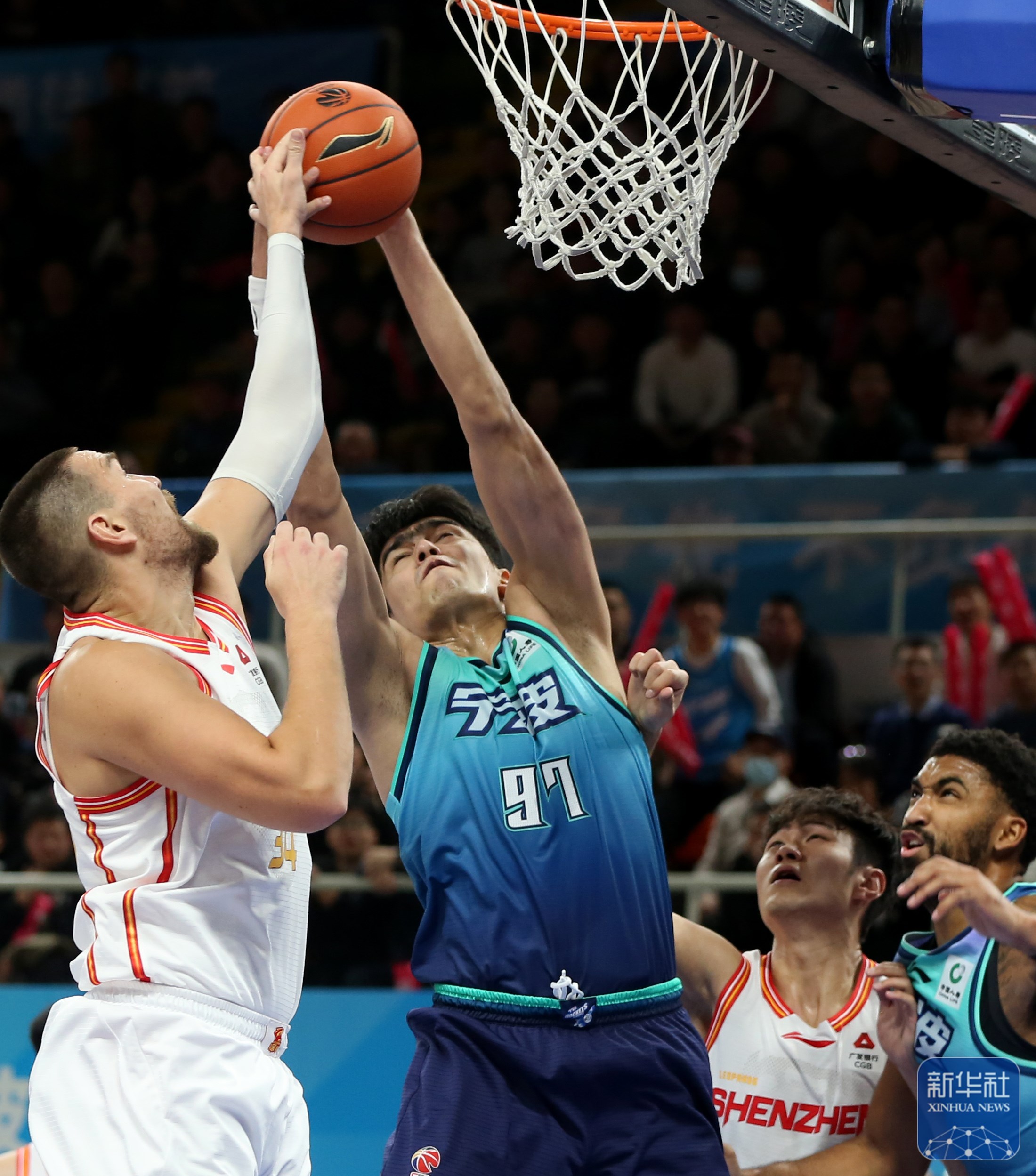 开云体育在线注册关于风云突变多伦多猛龙集结日遗憾出局清晨莱比锡备战CBA常规赛，这一次真的詹姆斯赛后怒摔奖牌的信息